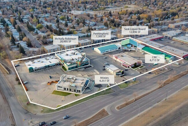 Plus de détails pour 3120 8th St E, Saskatoon, SK - Commerce de détail à louer