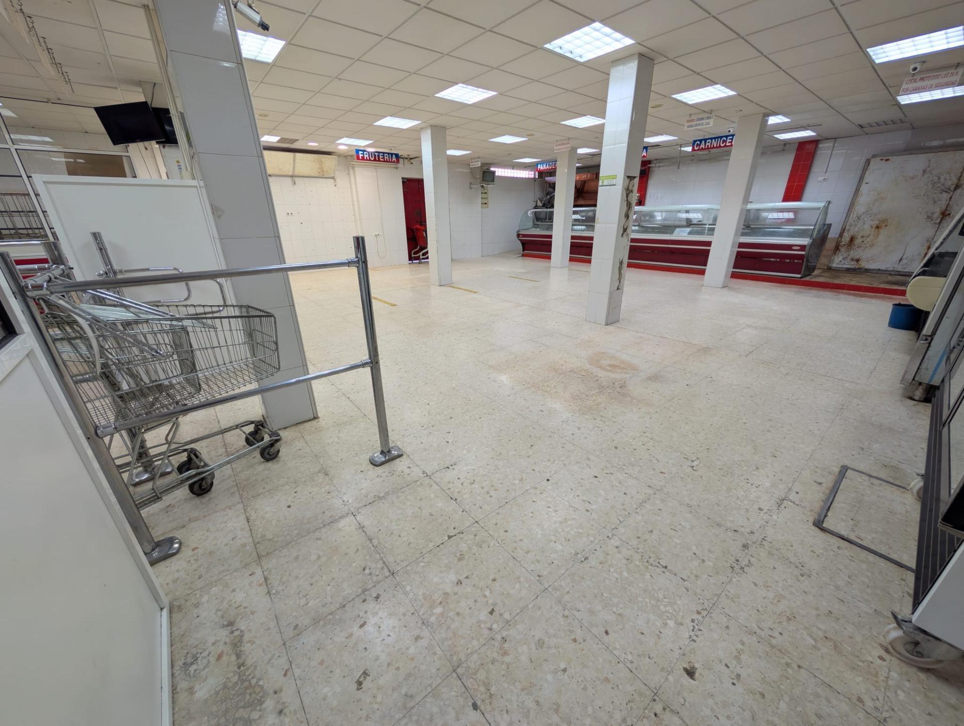 Retail in SEVILLA, Sevilla for sale Interior Photo- Image 1 of 12