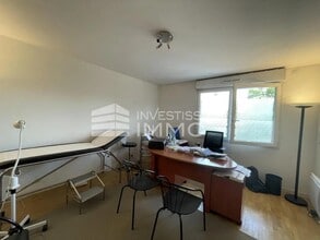 Office in Le Plessis-Trévise for lease Interior Photo- Image 1 of 5