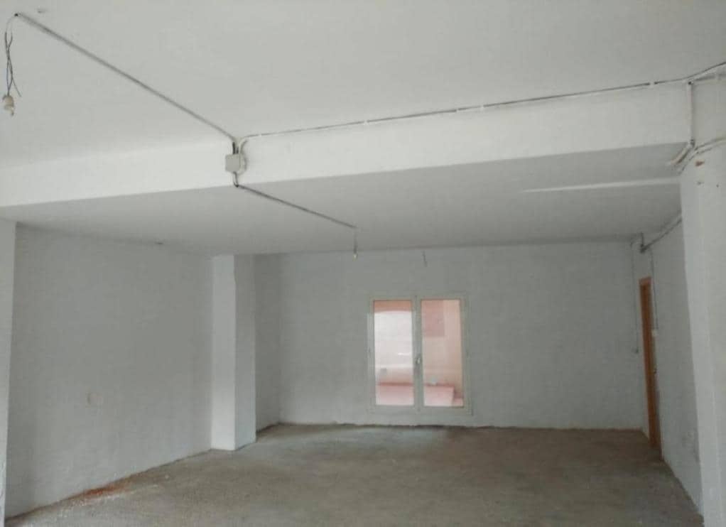 Lleida, LER 25005 - Unit 02 - - Interior Photo - Image 2 of 5