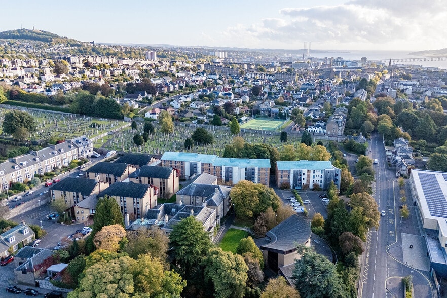 319 Perth Rd, Dundee à vendre - Photo du bâtiment - Image 2 de 4