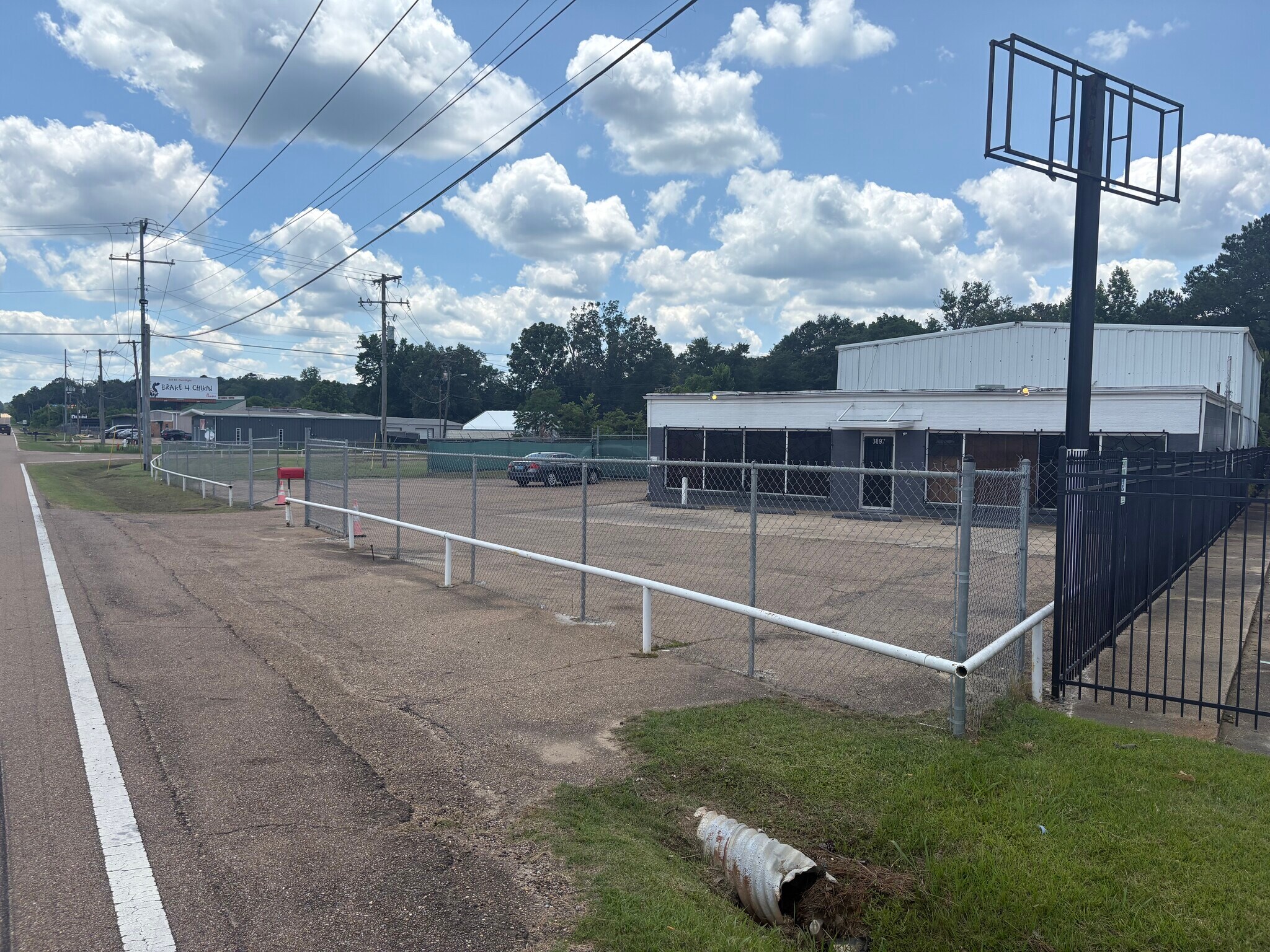 3897 I 55 S, Jackson, MS à louer Photo principale- Image 1 de 2