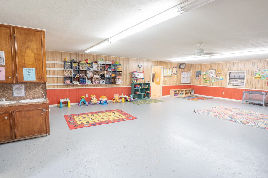 5111 Powerline Rd, Richmond, TX for sale - Interior Photo - Image 3 of 36