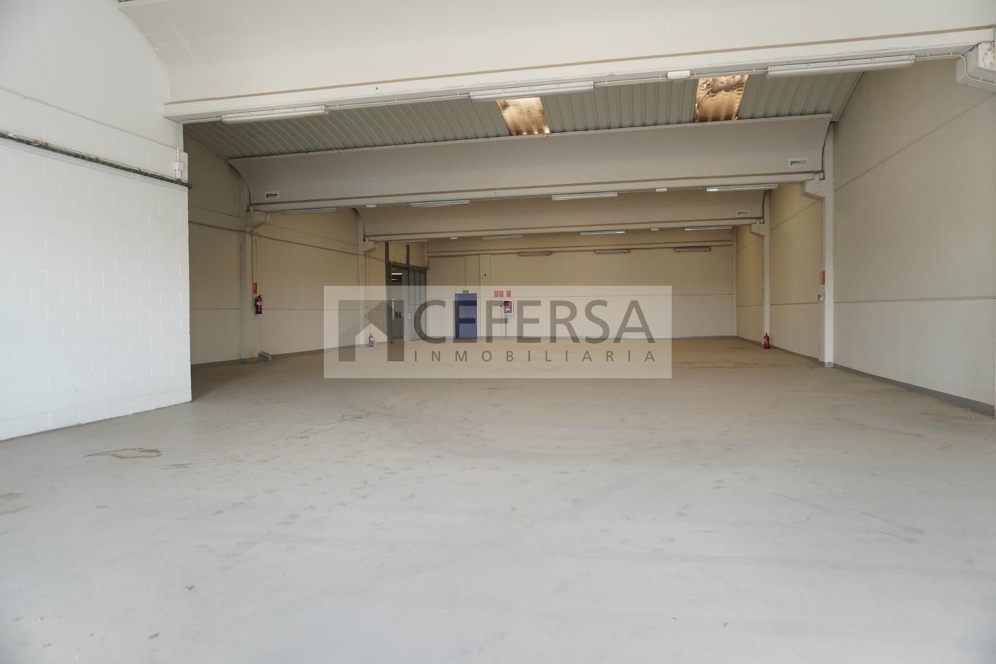 Industriel dans Sant Boi de Llobregat, Barcelona à louer Photo intérieure- Image 1 de 23