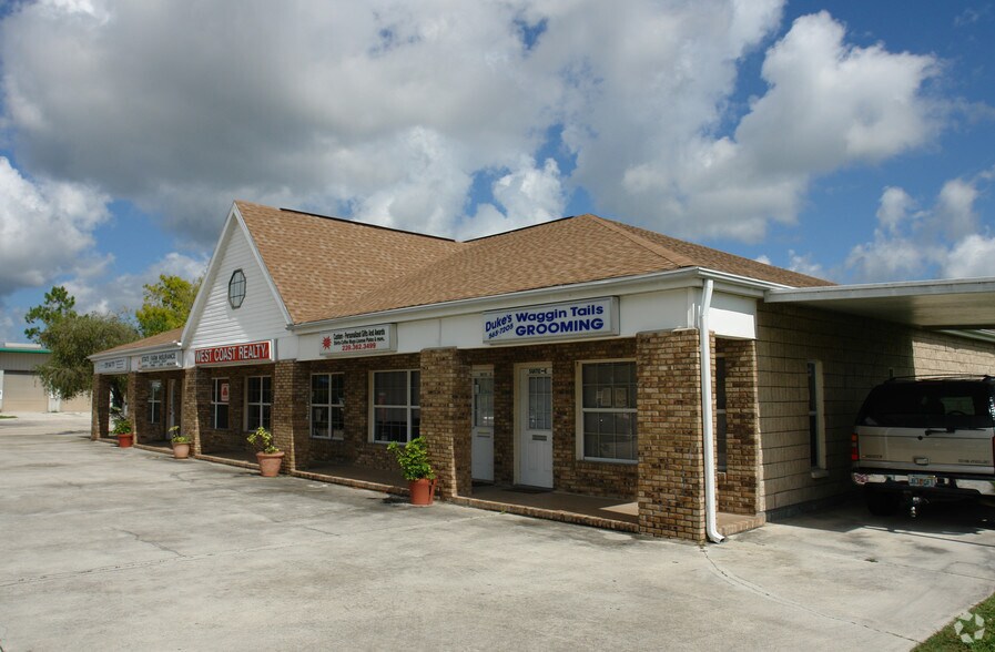 13102 Palm Beach Blvd, Fort Myers, FL à vendre - Photo principale - Image 1 de 5