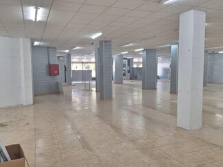 Plus de détails pour Commerce de détail à louer