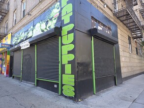 3924-3952 Queens Blvd, Sunnyside, NY for lease Building Photo- Image 2 of 9