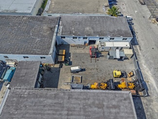 Plus de détails pour 350 E 10th Ct, Hialeah, FL - Industriel à louer