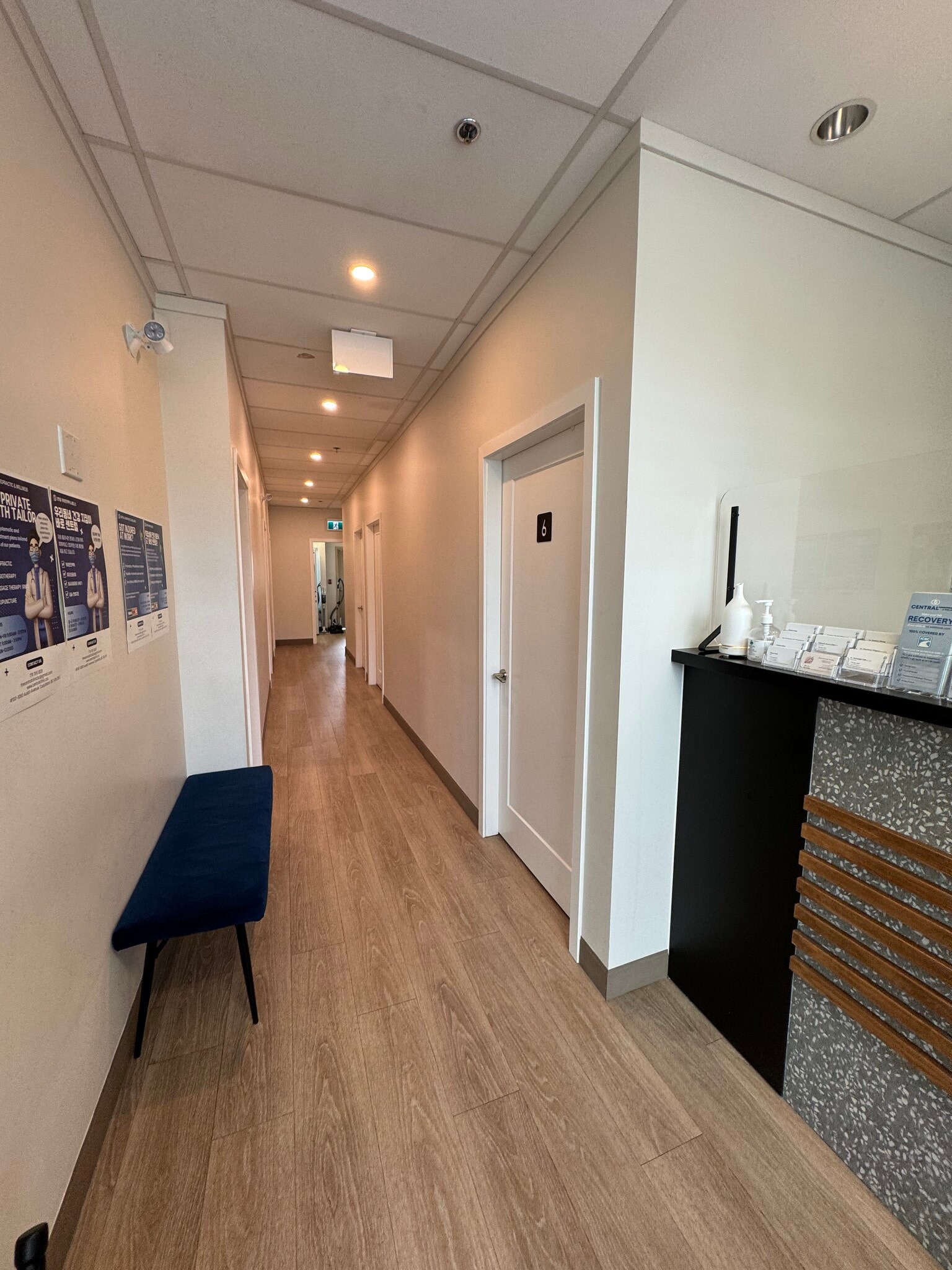 1060 Austin Ave, Coquitlam, BC à louer Photo intérieure- Image 1 de 4