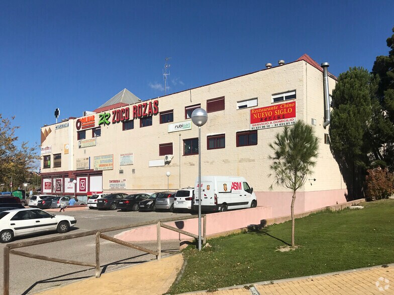 Avenida de Atenas, 75, Las Rozas de Madrid, Madrid for sale - Building Photo - Image 2 of 5
