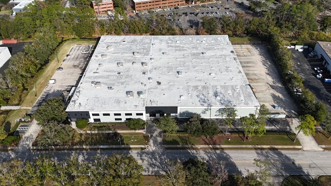 Plus de détails pour 8040 Bayberry Rd, Jacksonville, FL - Industriel à louer