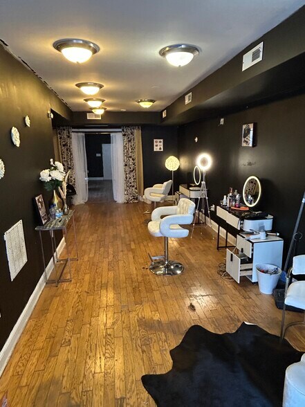 1209 Hollins St, Baltimore, MD à vendre - Photo du bâtiment - Image 2 de 13