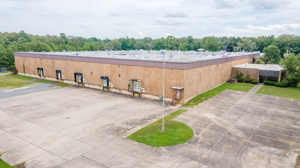 3411 N Hutchinson St, Pine Bluff, AR for lease - Building Photo - Image 1 of 10