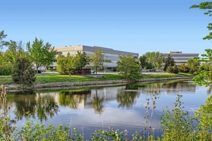 1225 Corporate Blvd, Aurora, IL for sale - Building Photo - Image 2 of 21