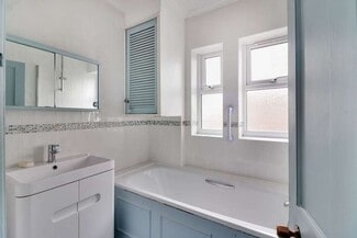 Plus de détails pour 138-148 High St, Sevenoaks - Commerce de détail à vendre