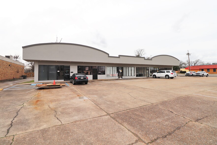 1217 N 18th St, Monroe, LA for lease - Building Photo - Image 1 of 2