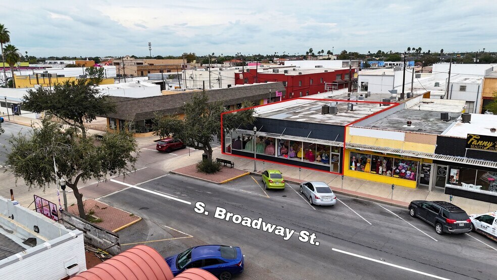 320 S Broadway St, McAllen, TX à vendre - Photo du bâtiment - Image 2 de 9