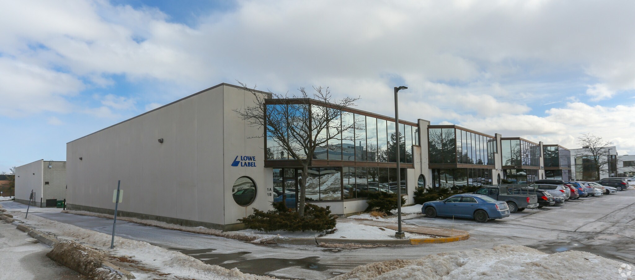 20 Mural St, Richmond Hill, ON for sale Primary Photo- Image 1 of 1