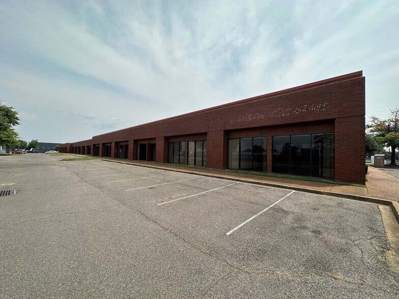 1940 Brooks E, Memphis, TN for lease - Building Photo - Image 2 of 3