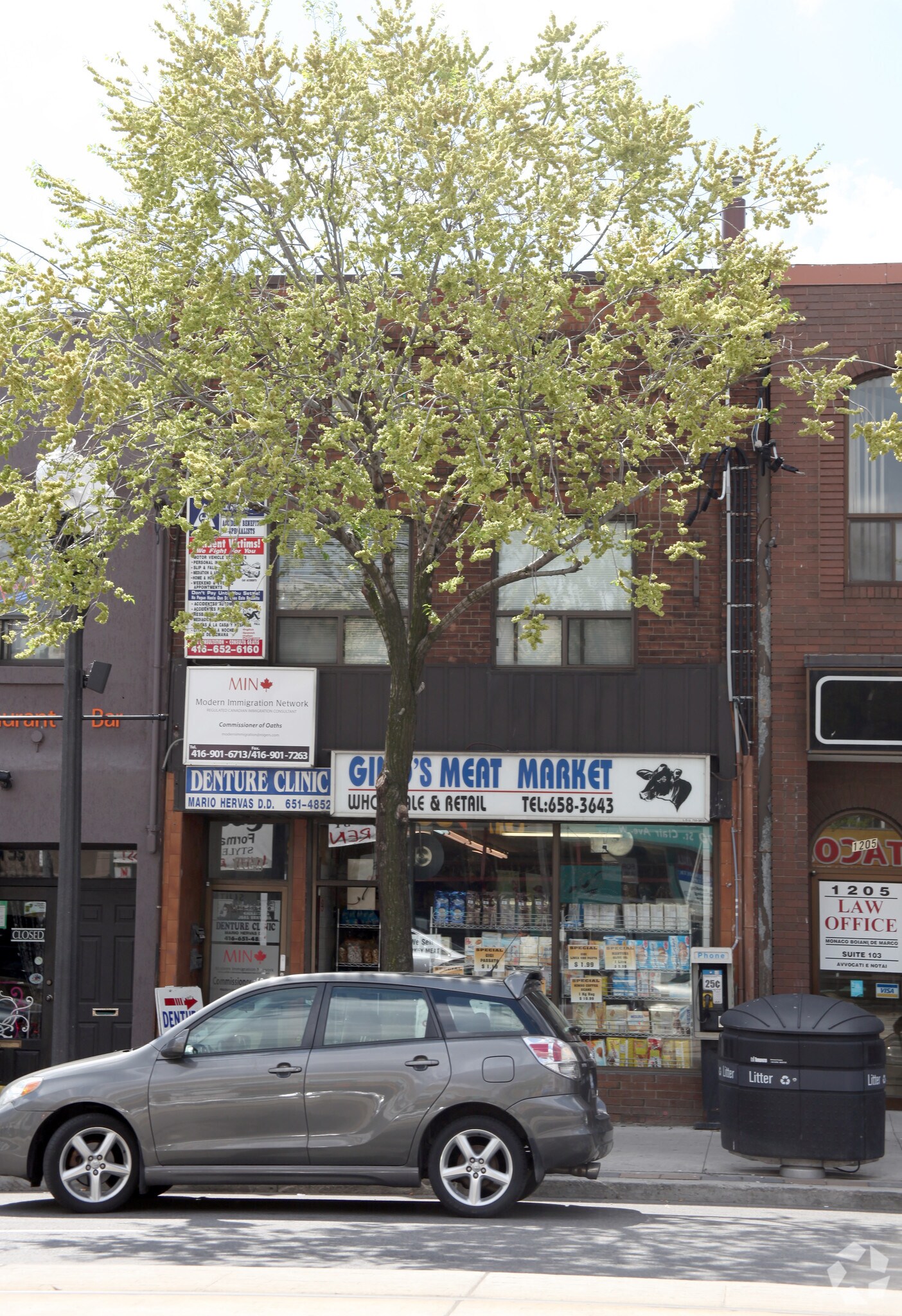 1203 St Clair Ave W, Toronto, ON à vendre Photo principale- Image 1 de 1