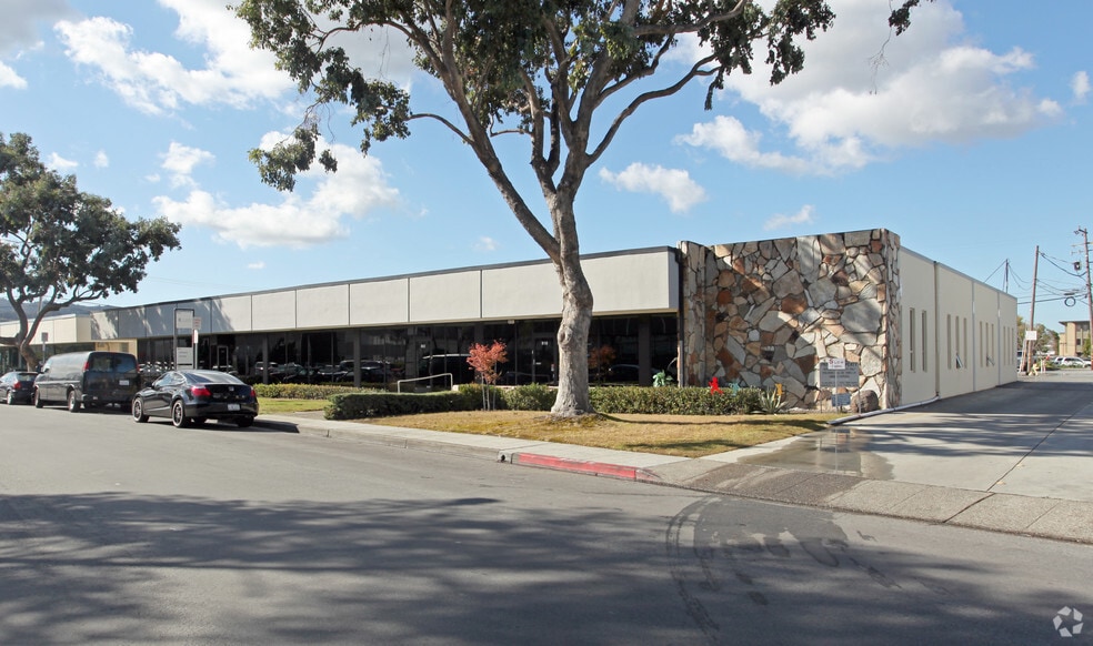 818-826 Mahler Rd, Burlingame, CA for sale - Primary Photo - Image 1 of 3