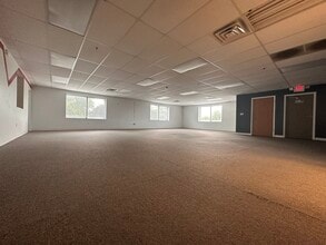 987 Stewart Rd, Monroe, MI for lease Interior Photo- Image 1 of 8