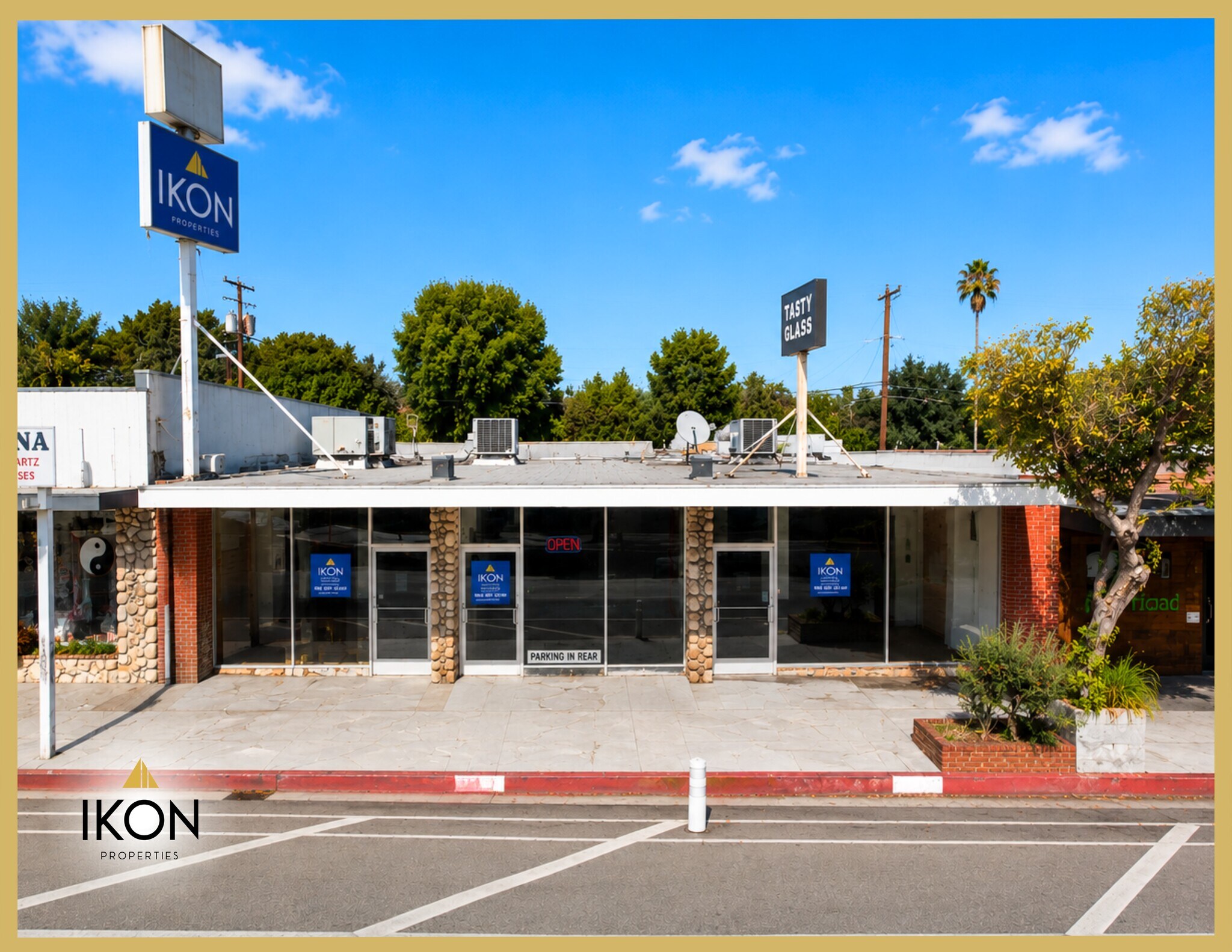 8912-8914 Reseda Blvd, Northridge, CA à louer Photo du bâtiment- Image 1 de 8