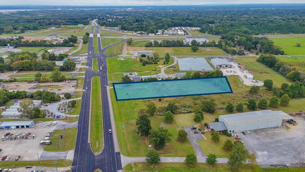 2545 Gordon Terry Pky, Decatur, AL à vendre - Photo du bâtiment - Image 2 de 8