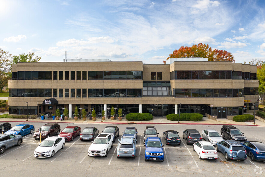 8808 & 8818 Centre Park Dr, Columbia, MD for lease - Building Photo - Image 3 of 28