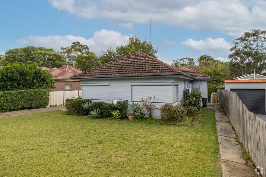93 Arthur St, Strathfield à louer - Photo du bâtiment - Image 2 de 4