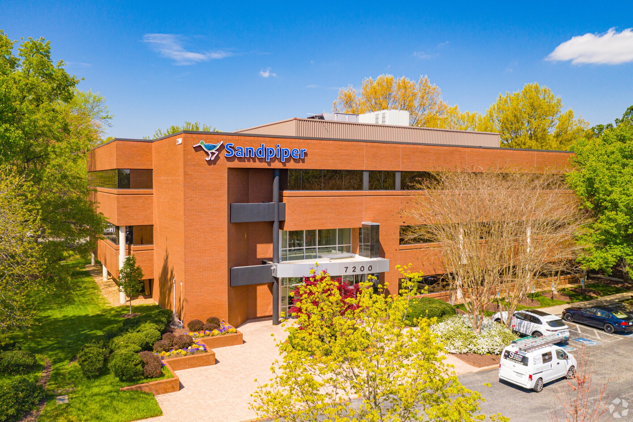 7200 Glen Forest Dr, Richmond, VA for lease Primary Photo- Image 1 of 6