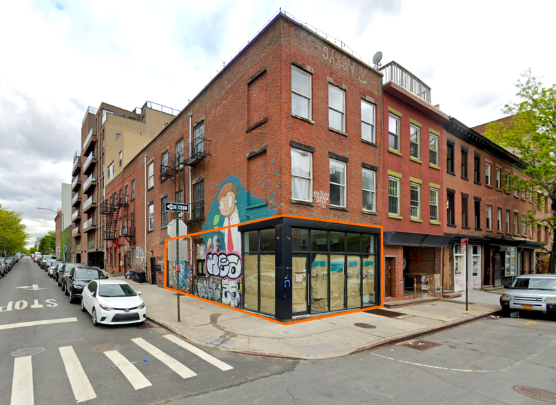 223 Kent Ave, Brooklyn, NY for lease - Building Photo - Image 1 of 1