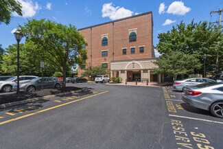Plus de détails pour 2 Canals End Rd, Bristol, PA - Bureau à vendre