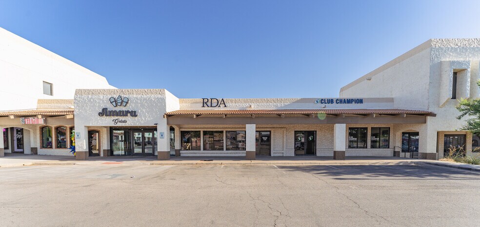 3303 N Midkiff Rd, Midland, TX à louer - Photo du bâtiment - Image 2 de 5