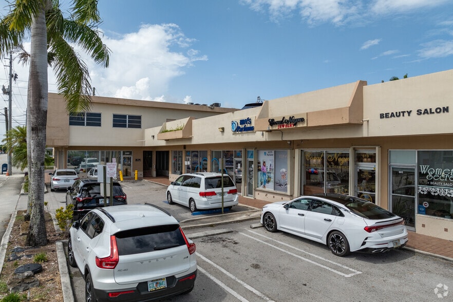 601 SW 57th Ave, Miami, FL for sale - Building Photo - Image 3 of 24