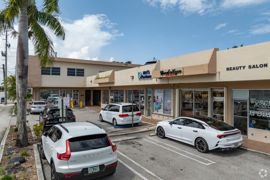 601 SW 57th Ave, Miami, FL à vendre - Photo du bâtiment - Image 3 de 24