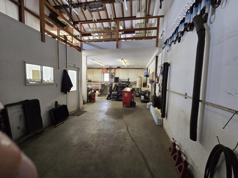 85 Rayber Rd, Orleans, MA à vendre - Photo du bâtiment - Image 3 de 14