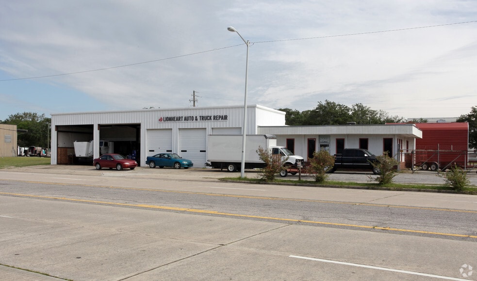 2940 Rivers Ave, North Charleston, SC for lease - Primary Photo - Image 1 of 8