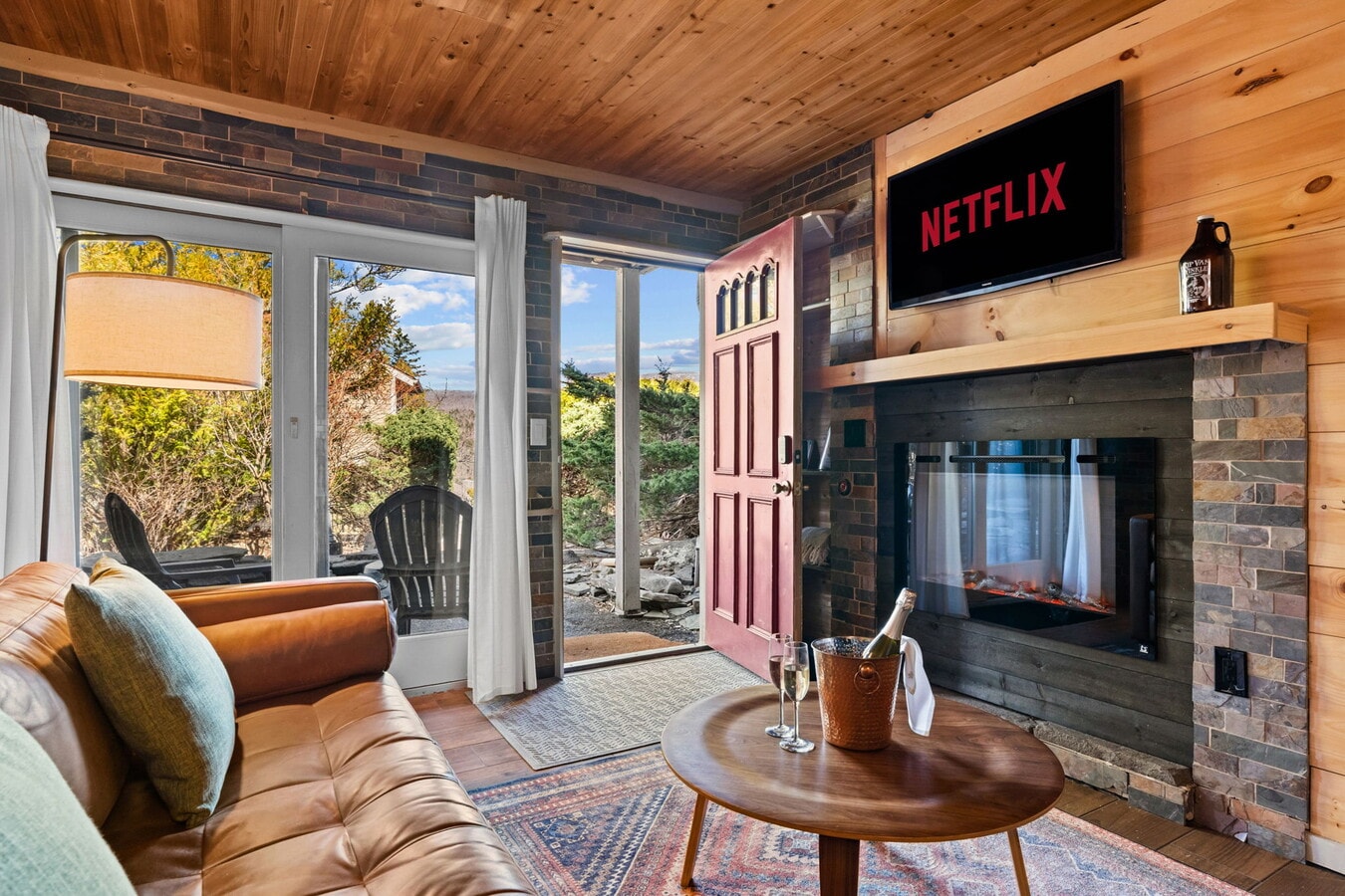 84 Highlands Drive, Hunter, NY 12442 - Unité B4 -  - Photo intérieure - Image 1 of 58