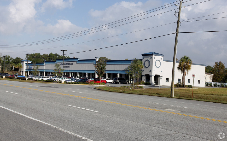 208 Scranton Connector, Brunswick, GA for lease - Building Photo - Image 3 of 3