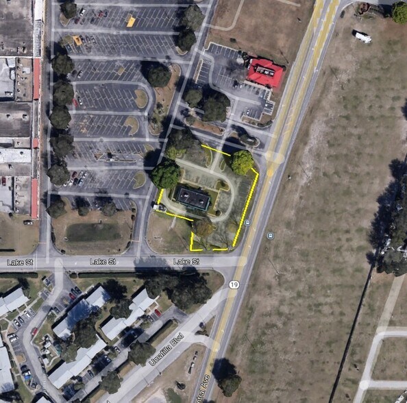 901 N Central Ave, Umatilla, FL à louer - Aérien - Image 2 de 3