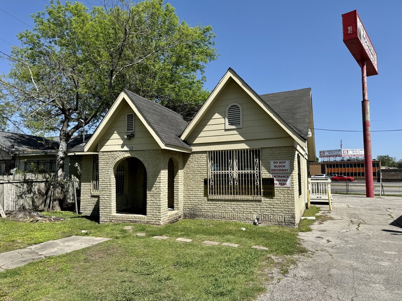 5737 Burwell St, Houston, TX à vendre - Photo du b timent - Image 2 de 16