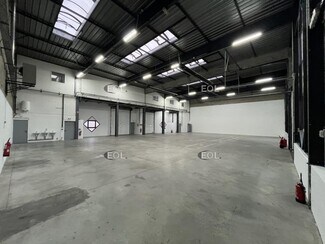 Plus de détails pour Local d'activités, Industriel à louer