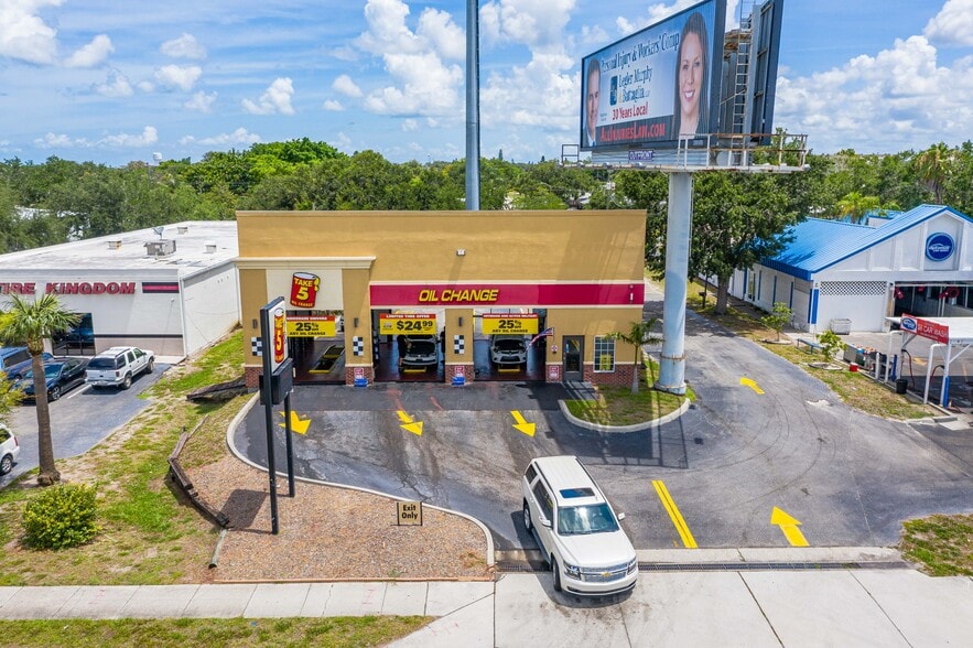 5202 Cortez Rd W, Bradenton, FL for sale - Building Photo - Image 3 of 6