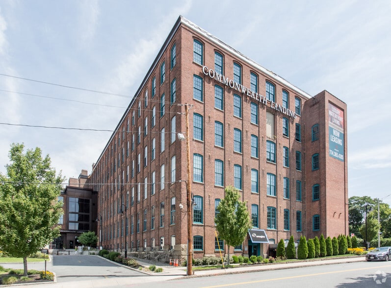 1082 Davol St, Fall River, MA for lease - Building Photo - Image 2 of 88