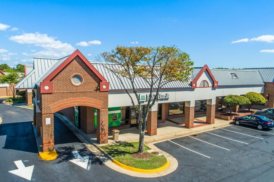 14200-14220 Centreville Sq, Centreville, VA for lease - Building Photo - Image 2 of 16