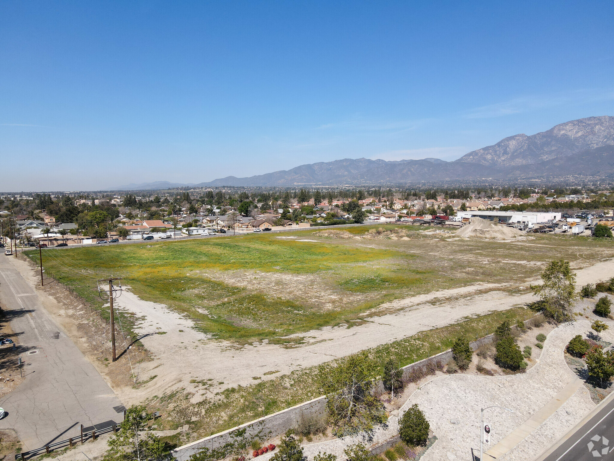 Haven Ave, Rancho Cucamonga, CA à vendre Photo du bâtiment- Image 1 de 1