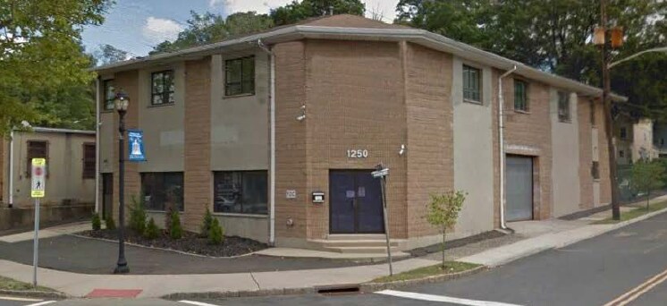 1250 South Ave, Plainfield, NJ à vendre - Photo du bâtiment - Image 1 de 11