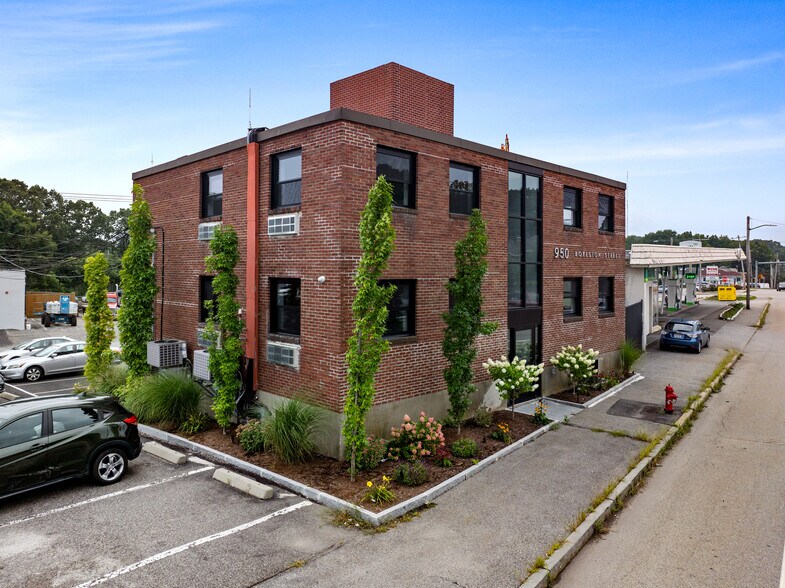 950 Boylston St, Newton, MA à vendre - Photo du bâtiment - Image 2 de 25