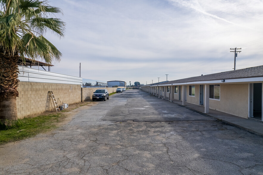 516 S Union Ave, Bakersfield, CA for sale - Building Photo - Image 3 of 16